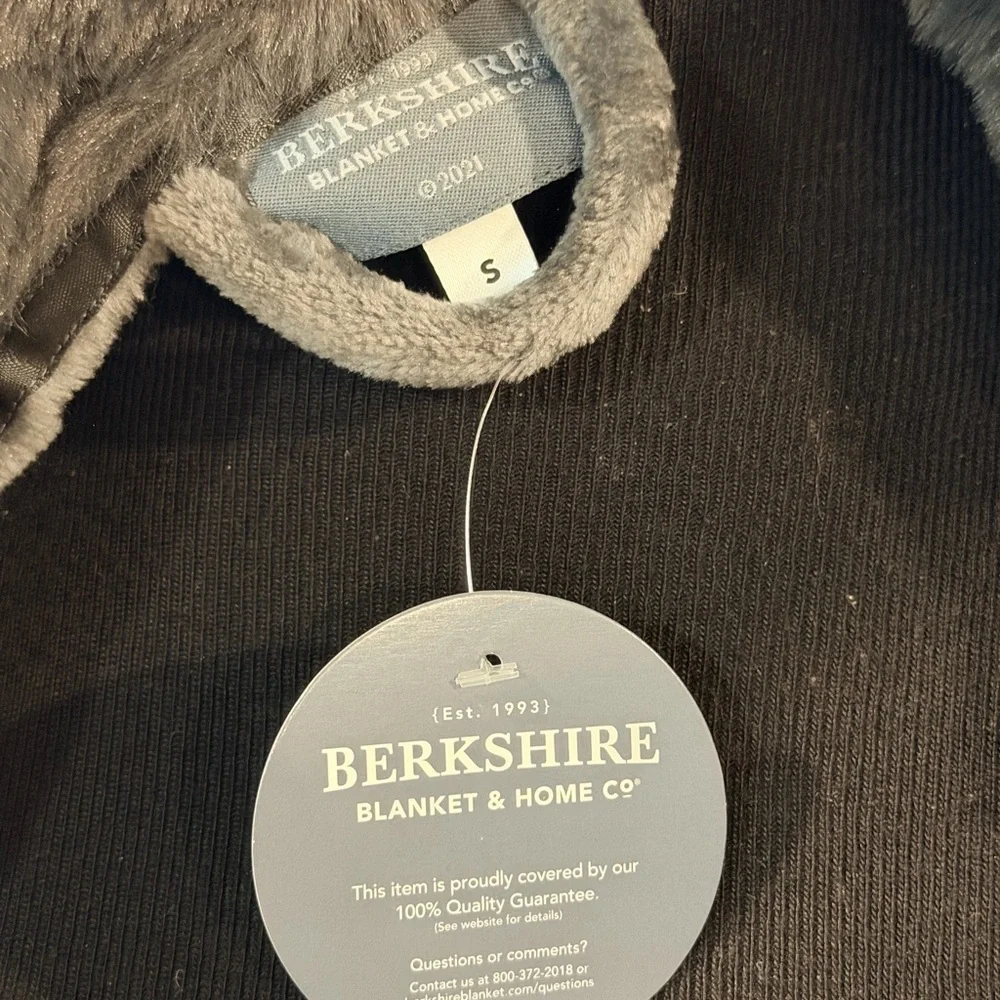 Berkshire Blanket Classic Extra-Fluffy™ Plush Women Robe Small Gray NWT